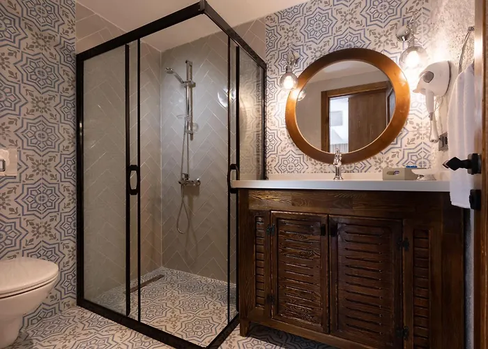 N Cesme Отель *